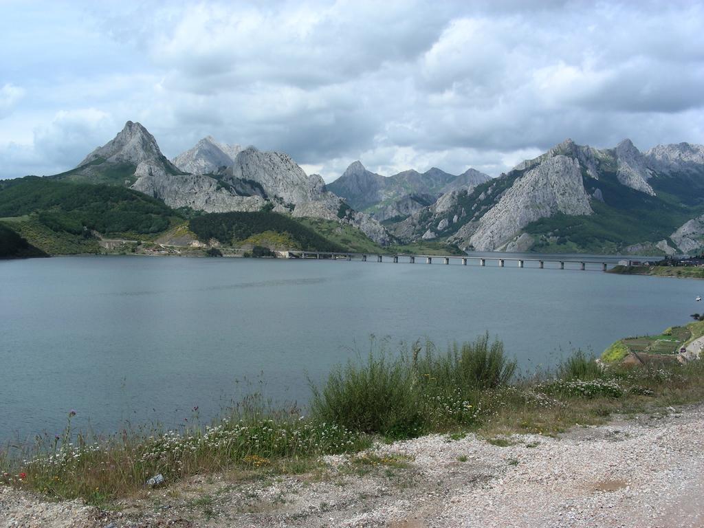 El Invernal De Picos Portilla de la Reina Kültér fotó